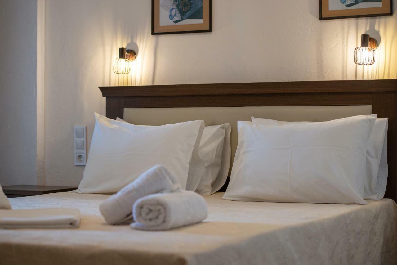 Hotel Stefani Sarti Eksteriør billede